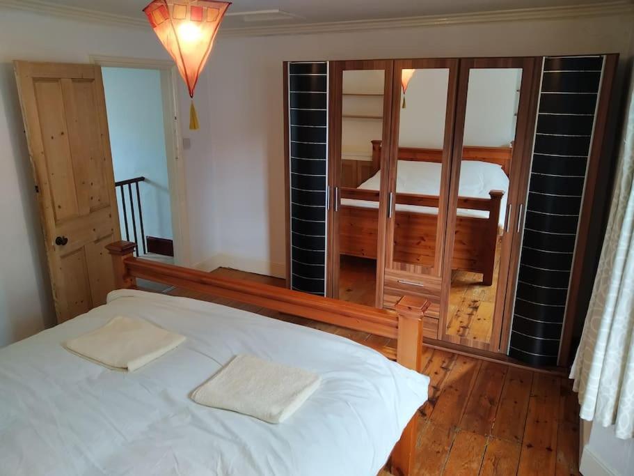 Spacious 2 Bed Maisonette Near Town, That Sleeps 6 Hove Extérieur photo